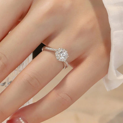 💍 SPARKLES LIKE A DREAM✨ LUXURY LOOK. TIMELESS BEAUTY💕Moissanite from the Stars Ring