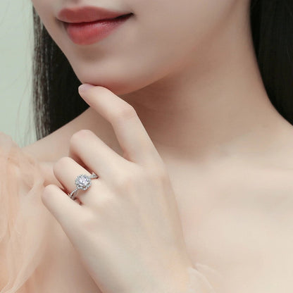 💍 SPARKLES LIKE A DREAM✨ LUXURY LOOK. TIMELESS BEAUTY💕Moissanite from the Stars Ring