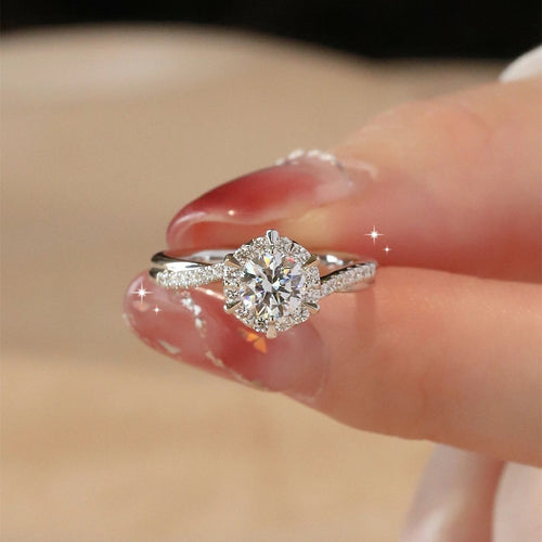 💍 SPARKLES LIKE A DREAM✨ LUXURY LOOK. TIMELESS BEAUTY💕Moissanite from the Stars Ring